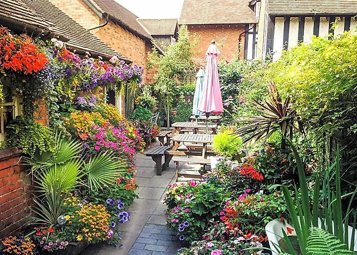Bournville House&Cafe